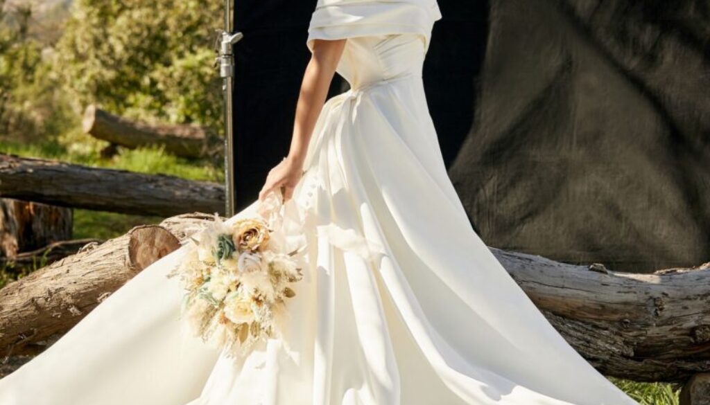 Buy Beautiful Casual and Vintage Wedding Dresses | Online Shops for De -  Exclusive Collection